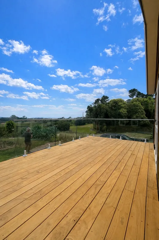 Deck balustrade by TK Glass NZ
